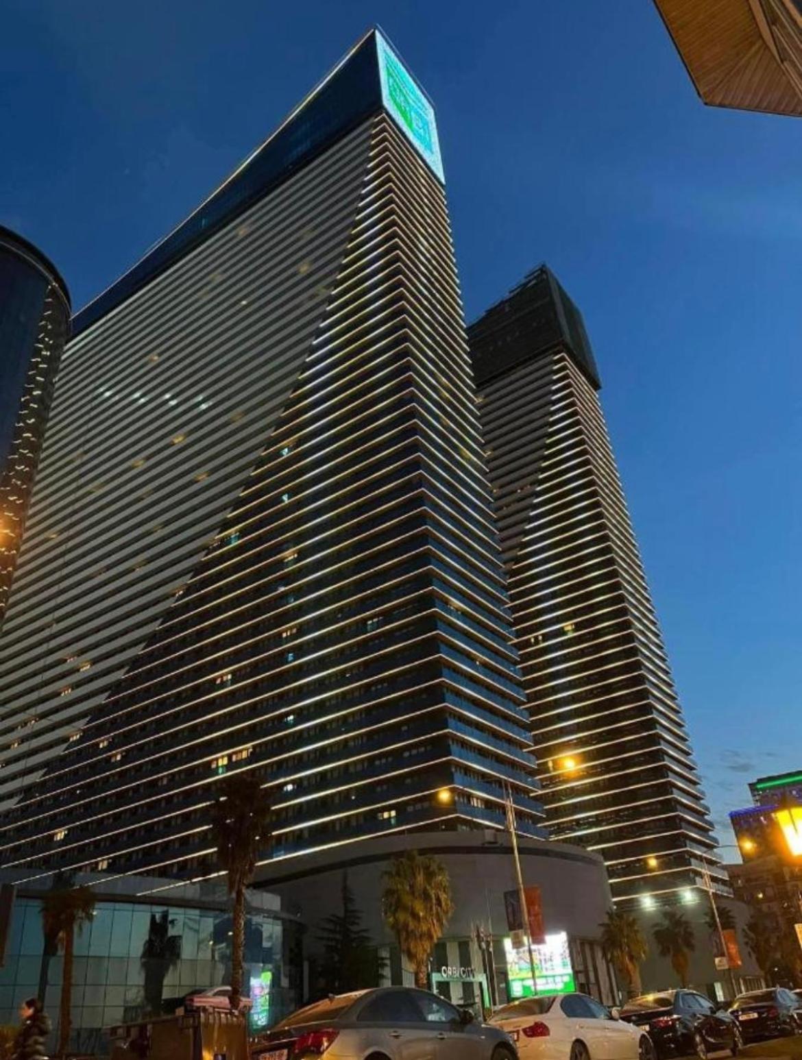 Orbi City 24-7 Panoramic Views Batumi Exterior foto